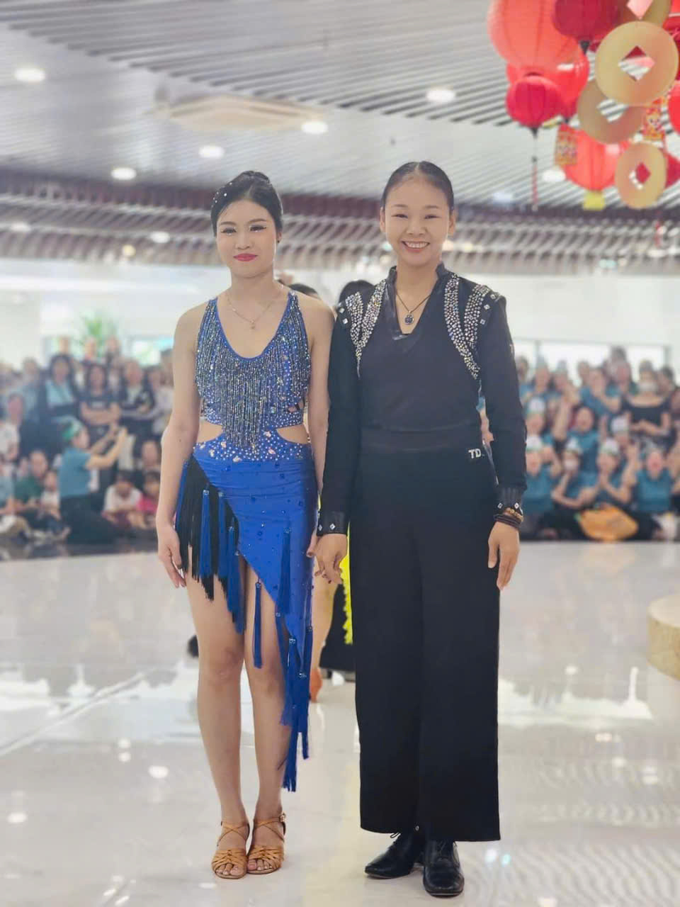 hinh the thao nha giao 13