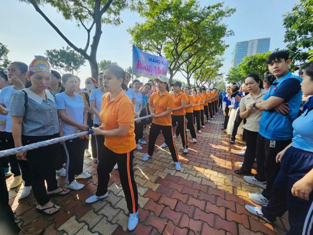 hinh the thao nha giao 6